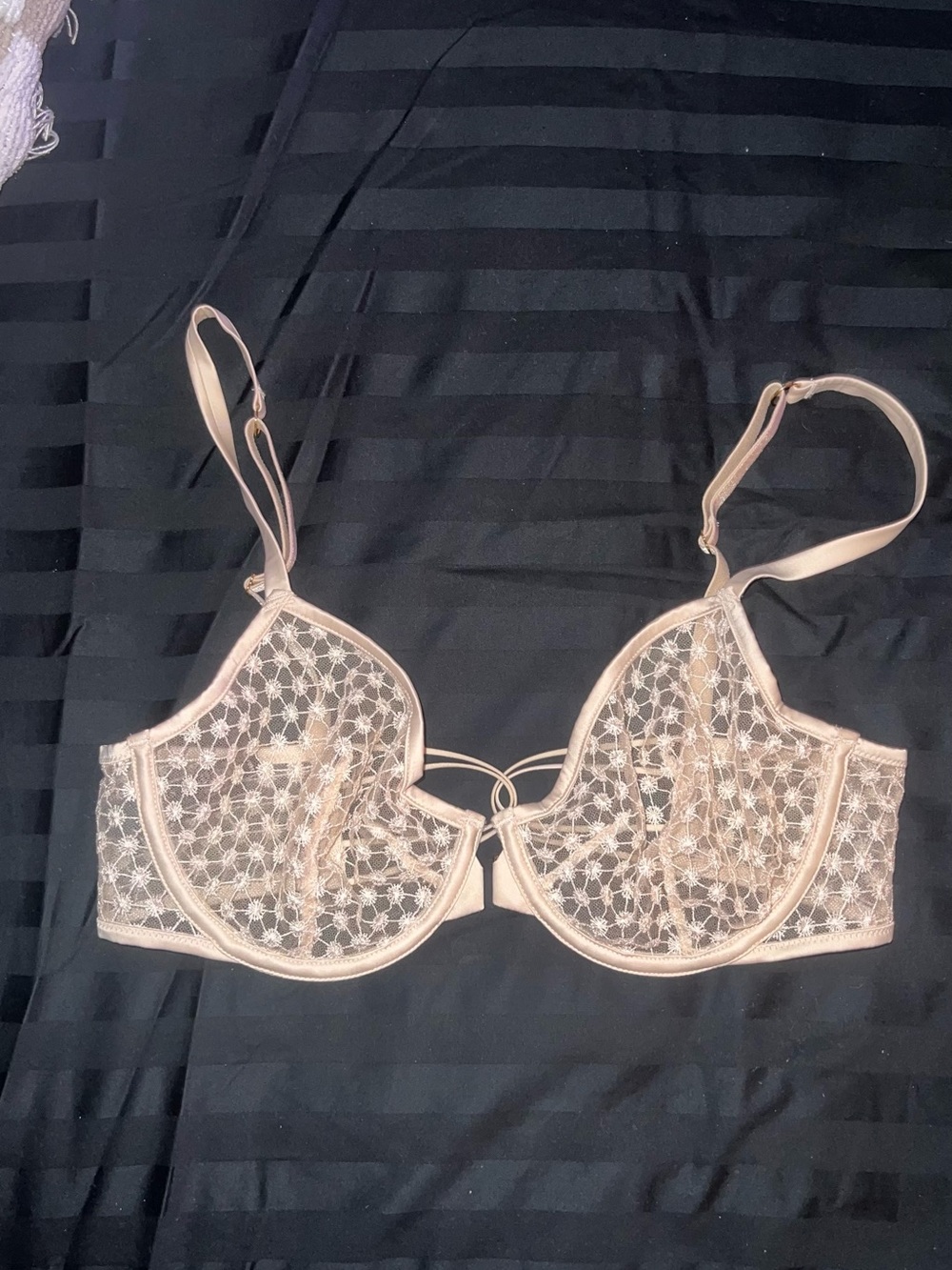 Victoria's Secret Sheer Lace Underwire Bra in Light Nude